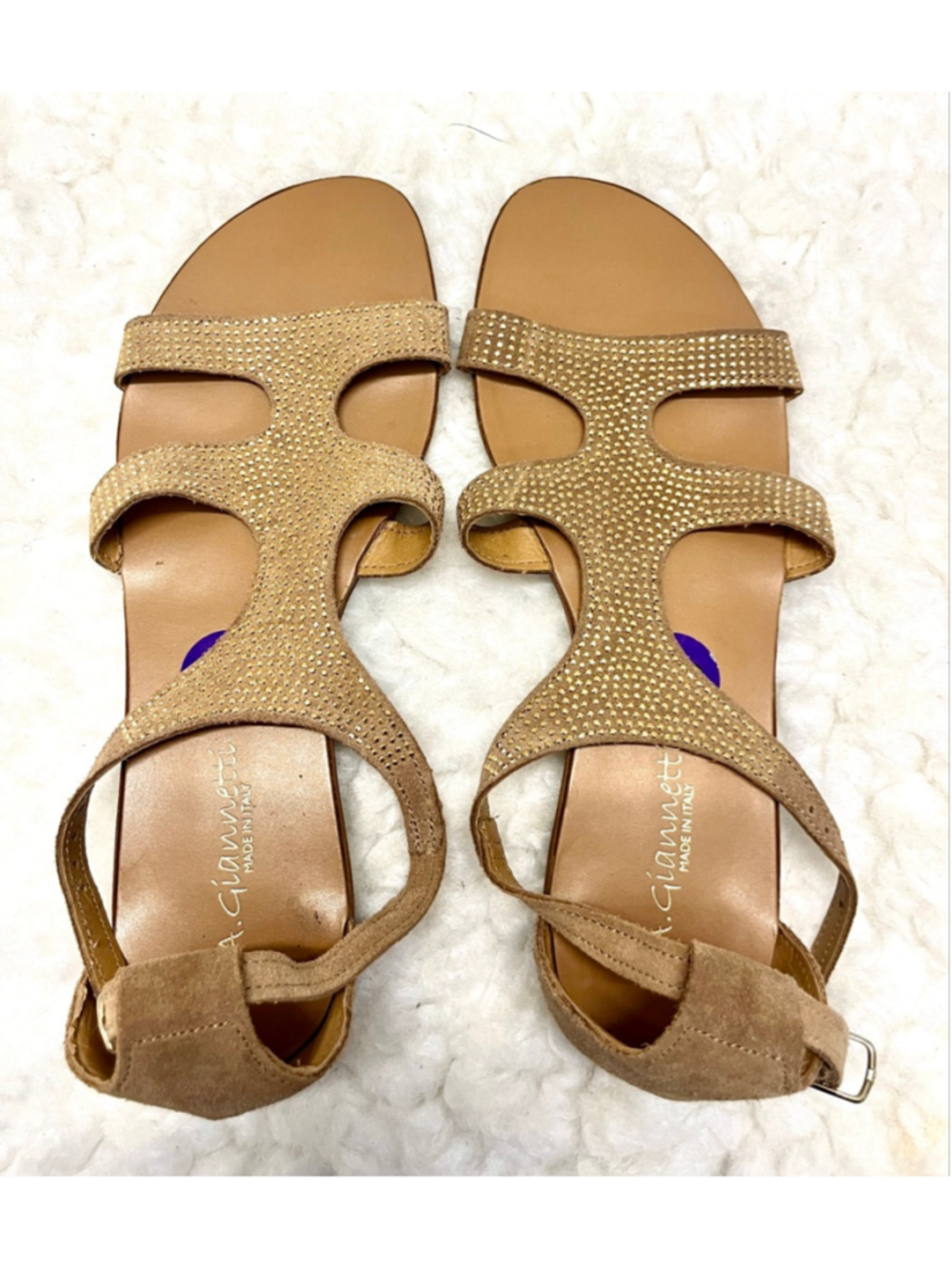 A. Giannetti women's gold flat leather sandals made in Italy size 8.5